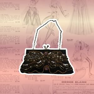 BEADED PURSE WITH MYSTERY JEWELRY PIECES
